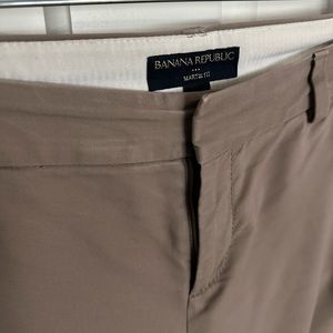 Banana Republic Martin straight leg pant size 4